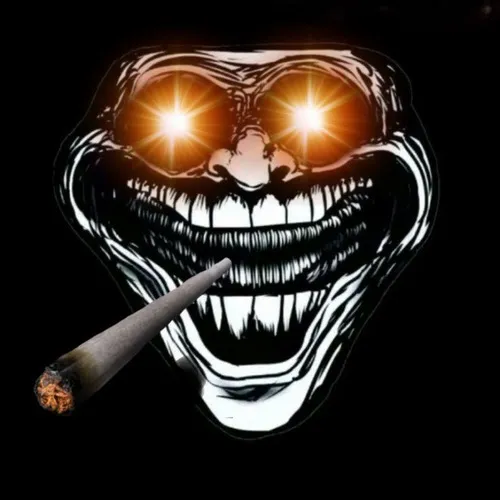 Đường nét lệch méo tạo cảm giác quỷ giễu cay