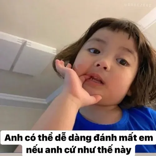 Hình troll chia li gợi buổi tối trống trải trong playlist thất tình kéo dài