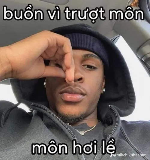 Meme đầu óc đen tối xoáy vào nụ cười nham hiểm rất duyên