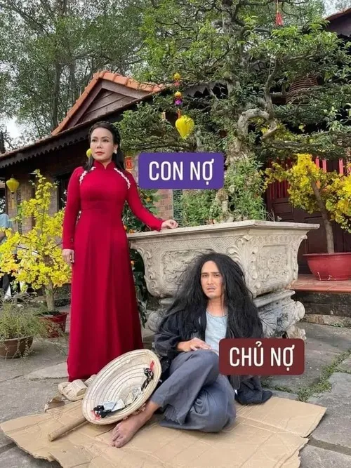 Hình chế nhắc tiền dùng ánh mắt lúng túng tạo cảm giác hài khó tả