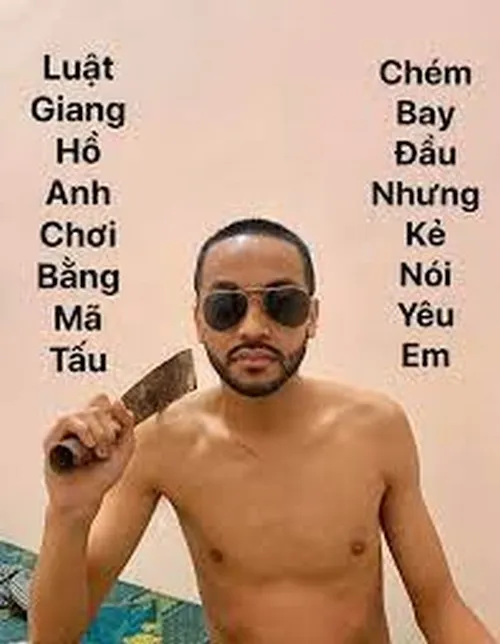 Hình chế dân chơi vuốt tóc cho trông ngầu nhưng lại rất buồn cười