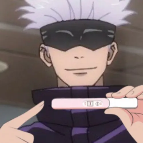 Ảnh chế Gojo chibi nhìn Nobara với ánh mắt tinh nghịch.