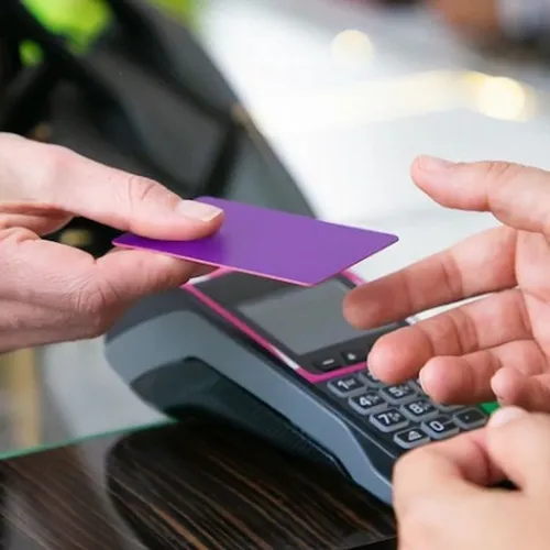 Bộ 25 ảnh Meme Quẹt Thẻ hài hước thể hiện độ chịu chi lắm tiền nhiều của