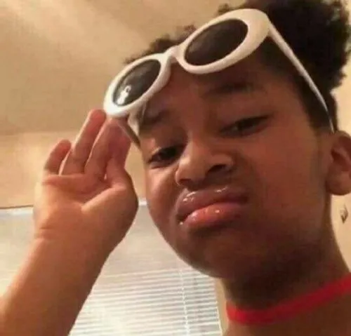 Meme chế suy nghĩ lệch pha tạo khoảnh khắc gây lú cực gắt