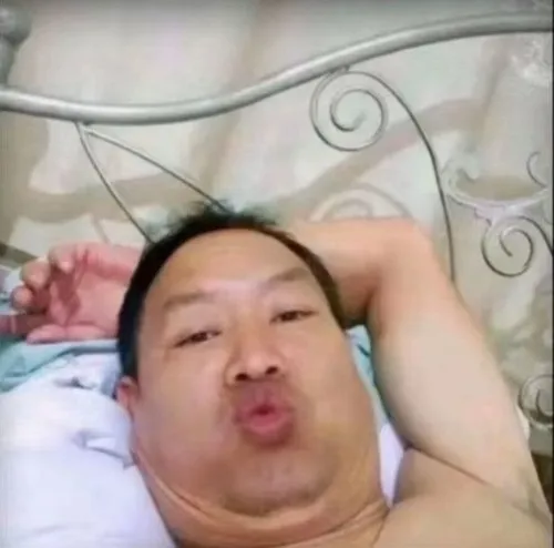 Meme thiểu năng dùng khi bạn mất logic trong vài giây ngắn