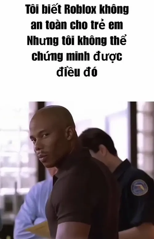 Meme chế ánh mắt sắc lẻm khiến ai cũng cảm nhận được sự nghi ngờ.