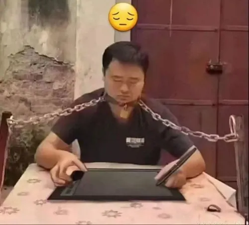 Ảnh chế treo cổ mô tả khoảnh khắc gục mood nhanh.