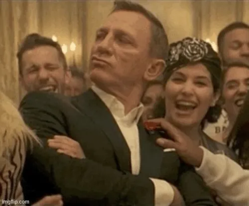 Khoảnh khắc kiêu hãnh dùng ánh mắt sáng rõ nét