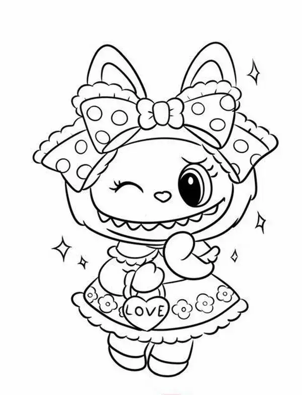 Trang tô Labubu đội mũ sinh nhật bên chiếc bánh kem lớn