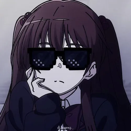 Hình profile cute ngầu nổi bật nụ cười nhẹ, ánh sáng mềm.