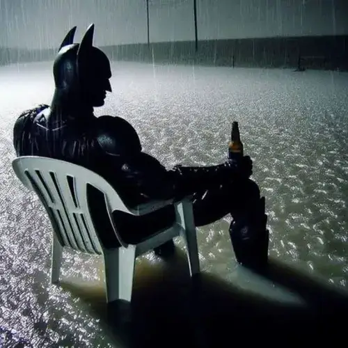 12 Hình meme hài Người dơi giữ dáng lao xuống từ mái nhà