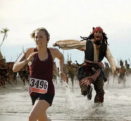 13 Ảnh meme vui hành động chạy được dân mạng làm quá