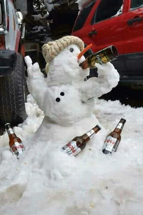 Hình meme hài Noel ghi lại không khí lễ hội rộn ràng