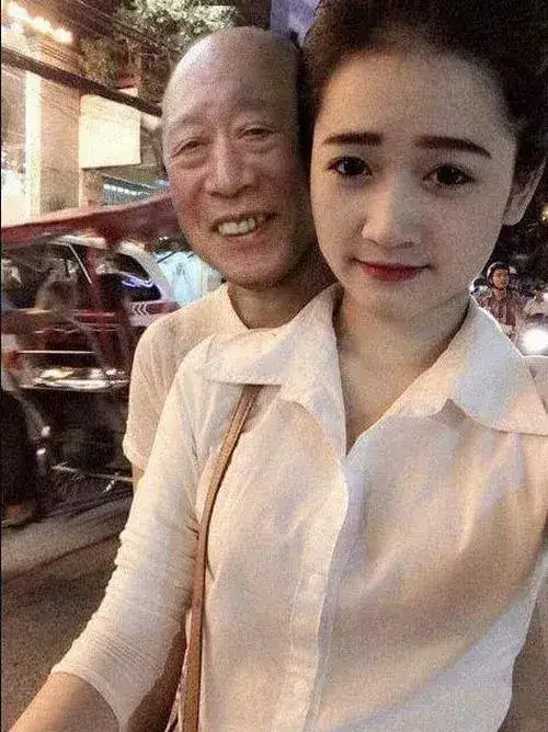Ảnh vui nhộn Meme Tokuda hài hước nhờ biểu cảm điềm đạm quen thuộc