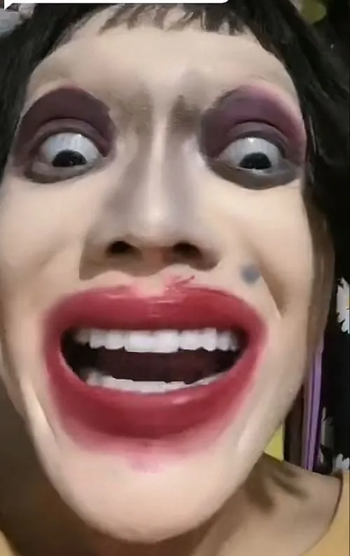 Ảnh meme vui mắt mở to quá mức gây sốc hài hước