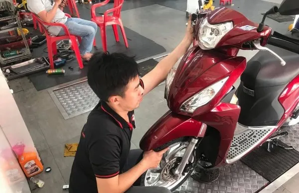 Ảnh Vision rò nhớt thật để bạn đối phó lịch làm dày đặc