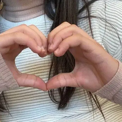 Hình meme hài thương anh trong khoảnh khắc yêu chiều