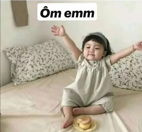 Meme vô tri thích anh với biểu cảm ngọt ngào