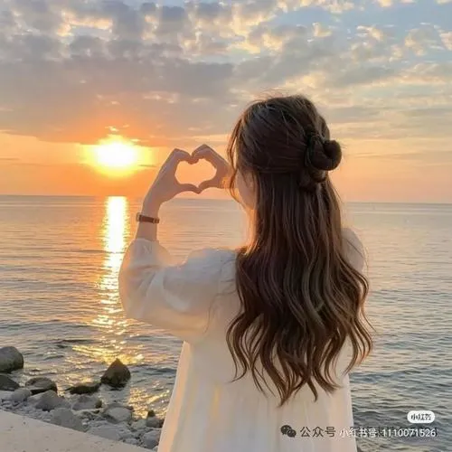 Ánh sáng dẫn ánh nhìn ôm silhouette gái xinh tối giản