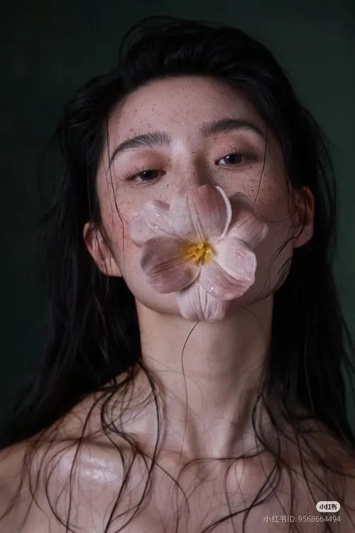 Khỏa thân nghệ thuật tạo nhịp điệu thị giác