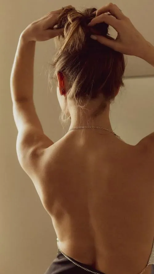 Cơ thể nghệ thuật chạm tới cảm xúc nội tâm