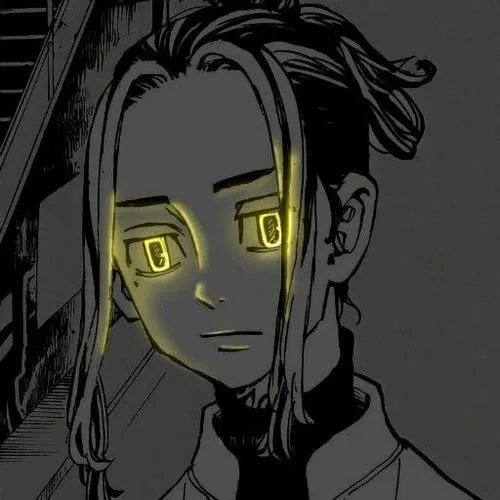 38 Chàng trai da sẫm với tóc búi ngắn, kính vàng sáng và áo tối tạo cảm giác nam tính rõ rệt, rất hợp ai muốn một tấm nam lạ mắt có ánh kim loại