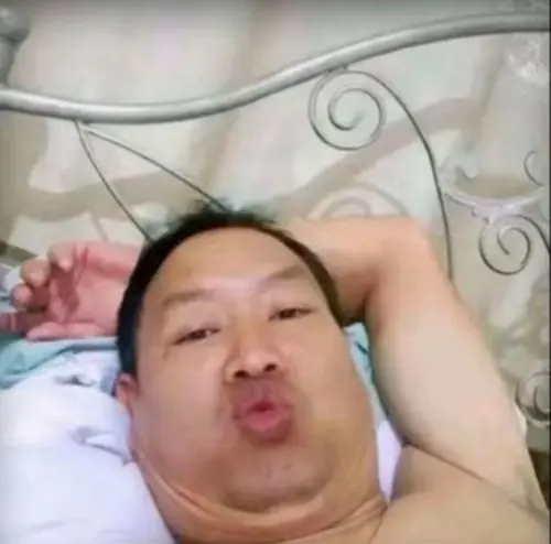 89 Ảnh Meme Người Hài Biểu Cảm Phóng Đại Khi Nhóm Bạn Đang Cần Một Cú Chốt