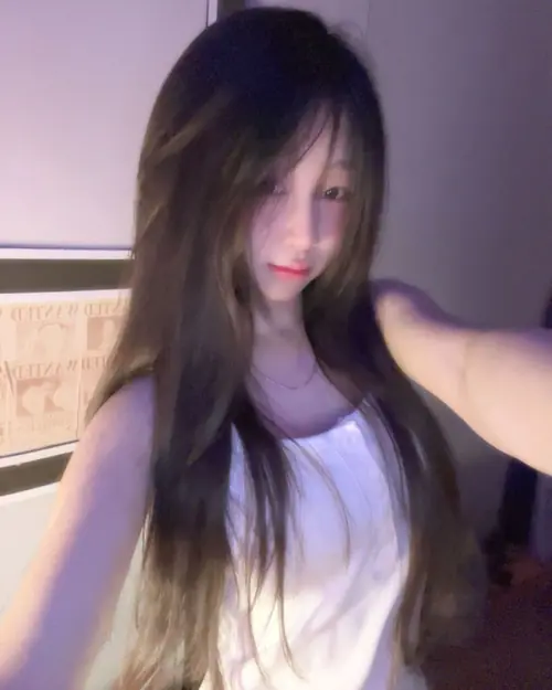85 84
