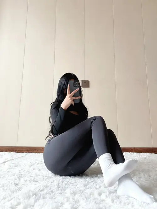 59 58