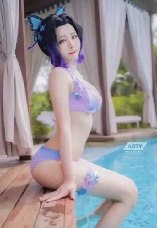 73 72
