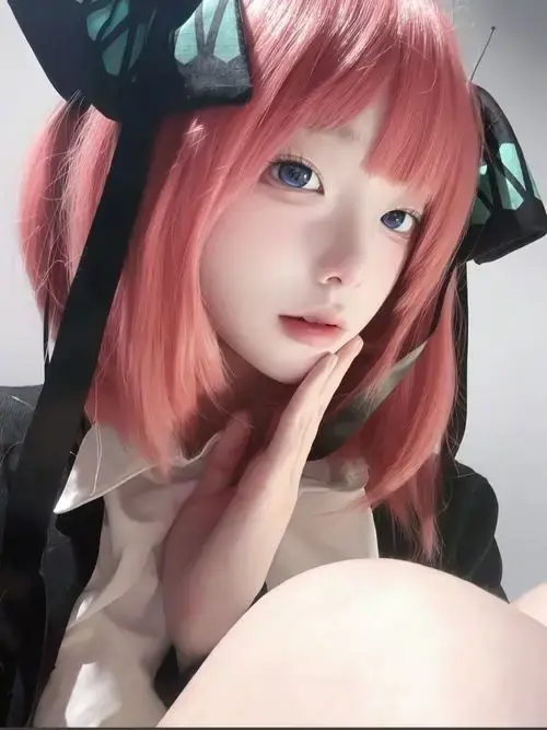 86 85